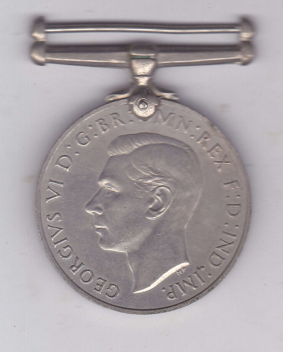 SOUTH AFRICA WWII DEFENCE MEDAL 33006 C.S. BARKER