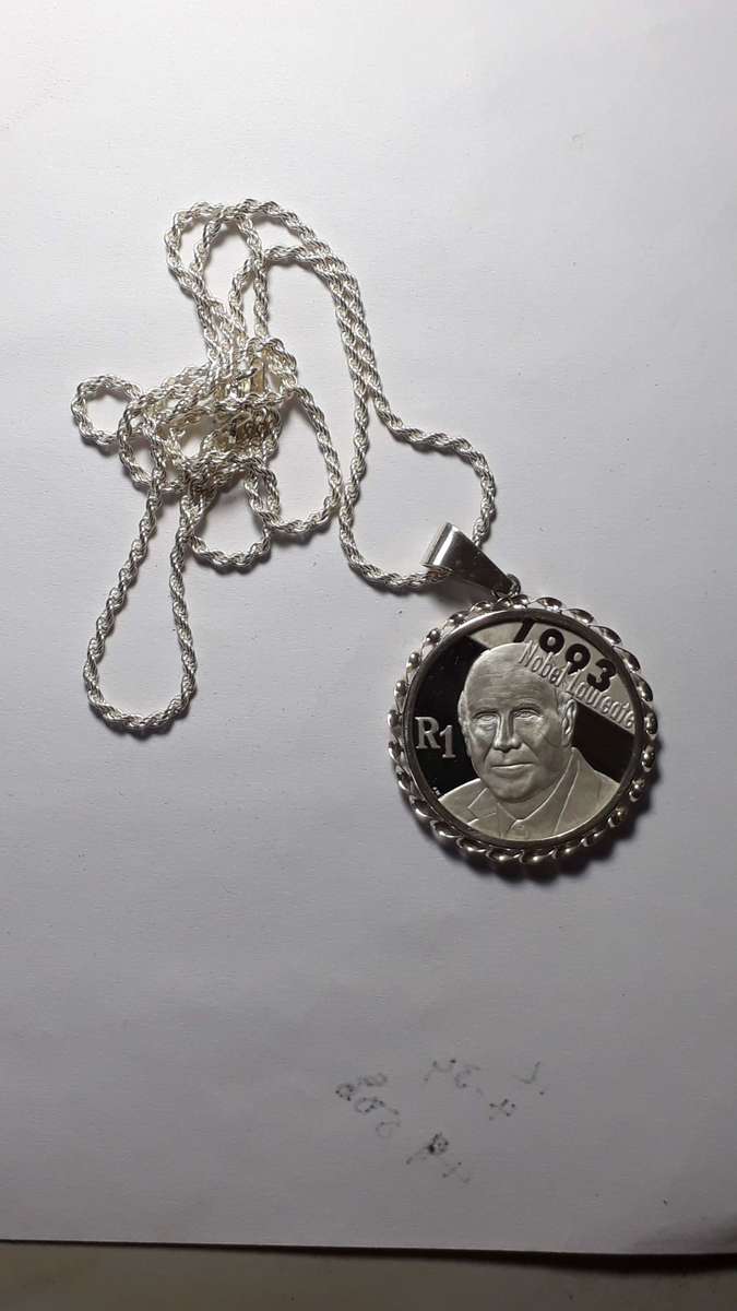 SOUTH AFRICA SILVER DE KLERK R1 PENDANT WITH STERLING SILVER CHAIN 2007