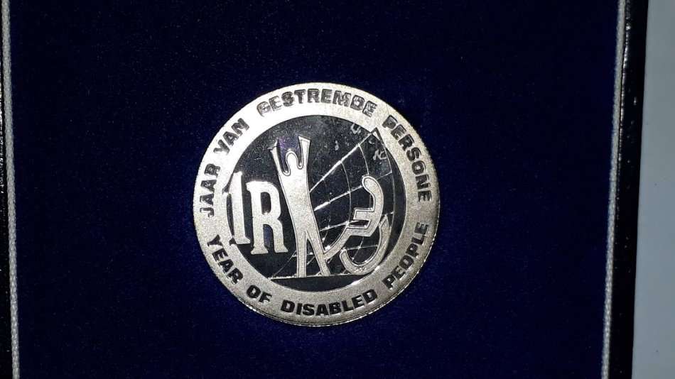 SOUTH AFRICA SILVER R1 YEAR OF THE DISABLED 1986 PROOF