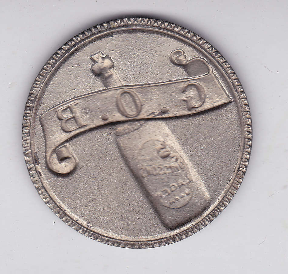 VINTAGE G.O.B (BREWERIES) OHLSSON'S LAGER BEER BADGE