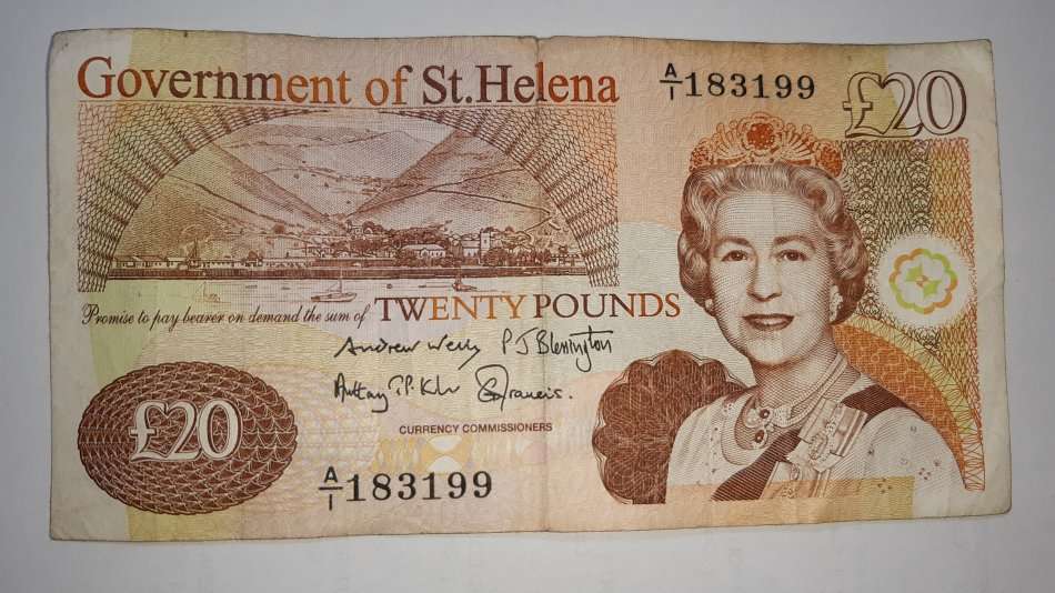 ST HELENA 20 POUNDS 2012 FV=R380.78