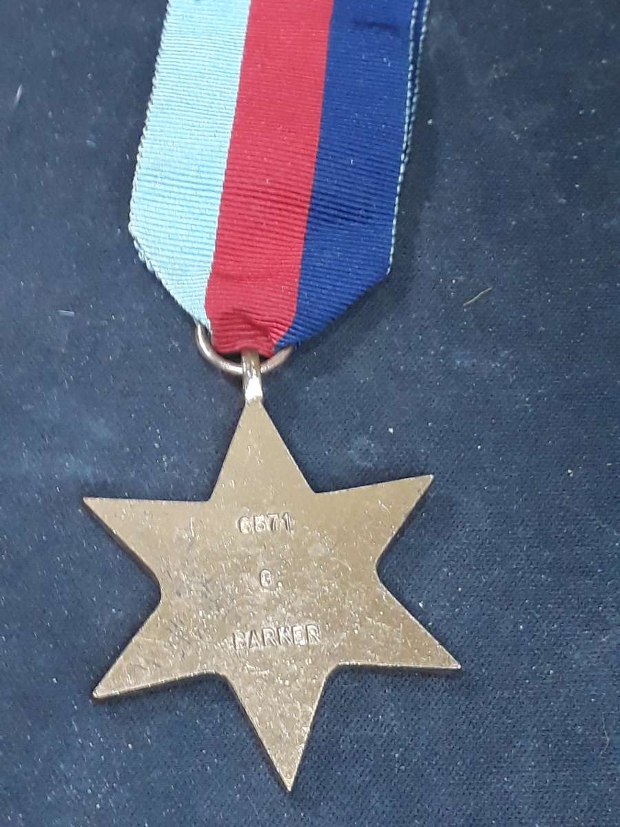 SOUTH AFRICA WWII 1939-45 STAR G.BARKER 6571 F/S WITH RIBBON