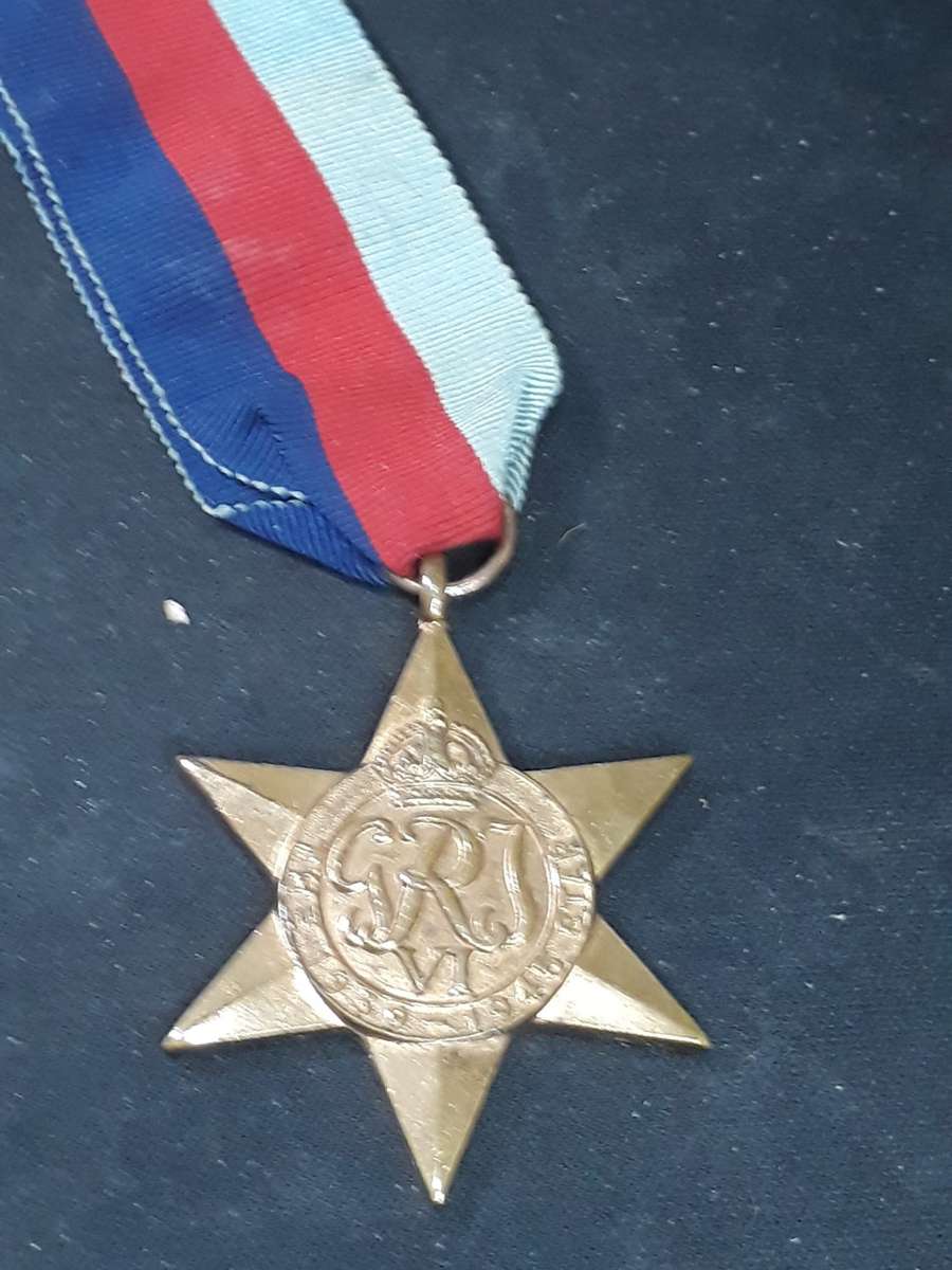 SOUTH AFRICA WWII 1939-45 STAR G.BARKER 6571 F/S WITH RIBBON