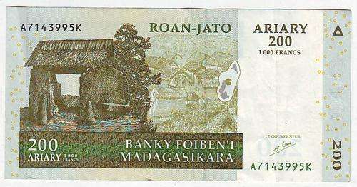 MADACASCAR 200 ARIARY - BUILDINGS