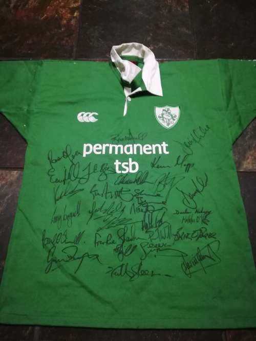 Ireland Rugby Jersey signed by team 2003/2004