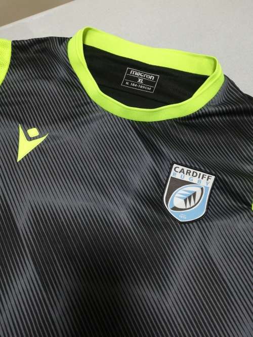 Cardiff Rugby Training Shirt Size XL