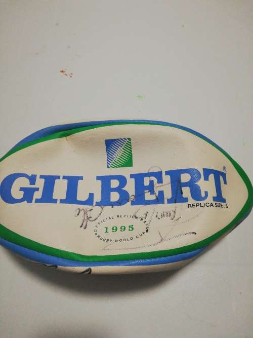 RWC 1995 Team Signed Ball!!!