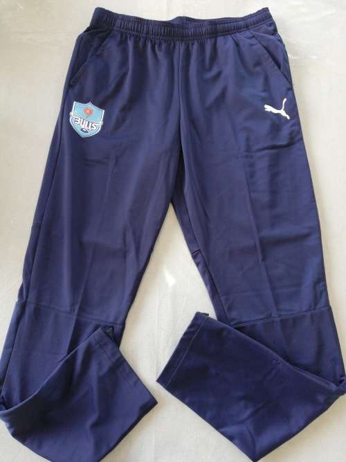Bulls Trackpants Size L