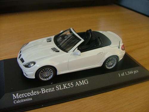Mercedes Benz SLK55 AMG in white by Minichamps 1:43 scale