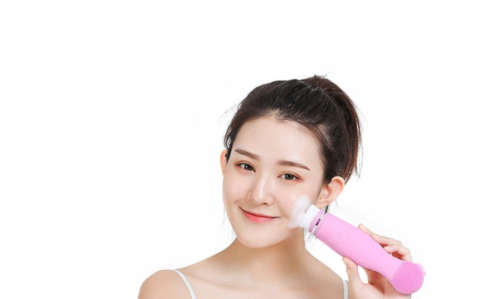 Electric Silicone Multifunctional Cleanser with Rotating Cleanser
