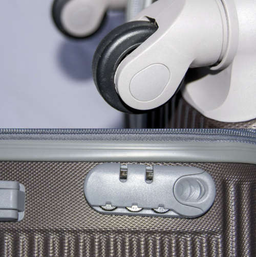 3 Piece Hard Outer Shell Good Quality 360 Degree Rotating 4 Wheel Spinner Luggage Set - Brown