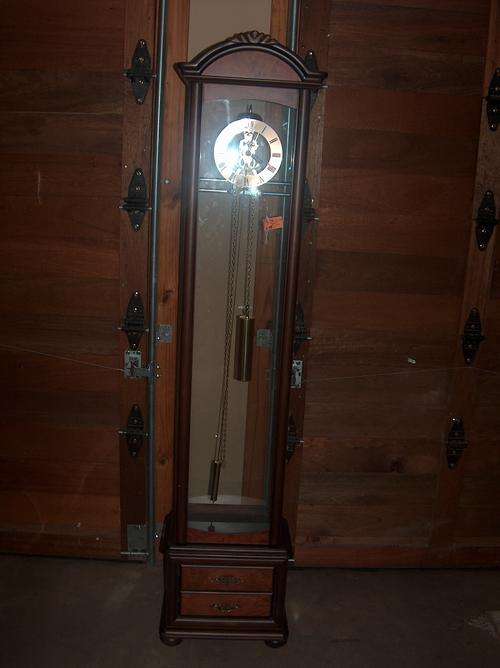 GRANDFATHER CLOCK 1.8 METERS TALL