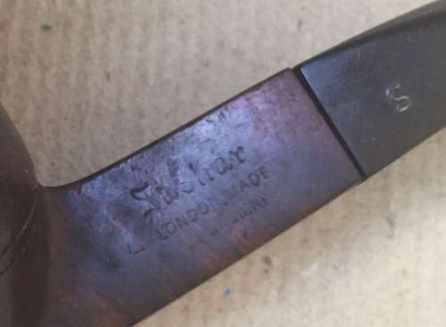 Vintage estate pipe by Tashar London.....151 mm length