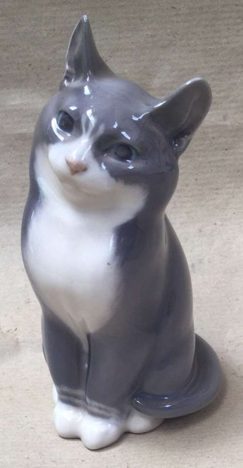 Royal Copenhagen "Cat" #1803