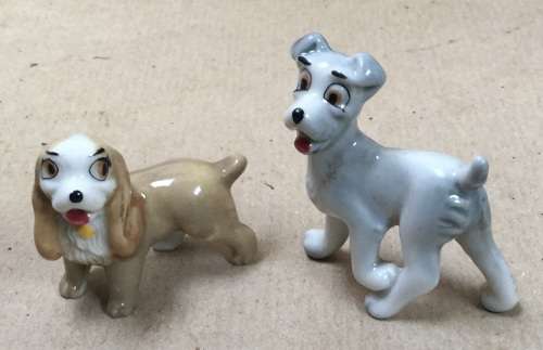 Wade "Lady & the Tramp" from the Disney inspired 1956-65 hat box series