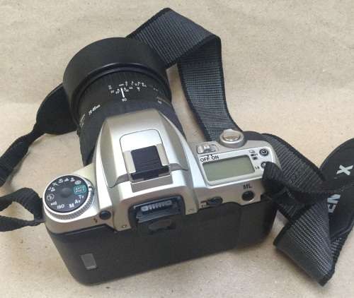 Pentax MZ-7 with Sigma zoom 28-80 mm 1:3.5 - 5.6 Macro....really good condition