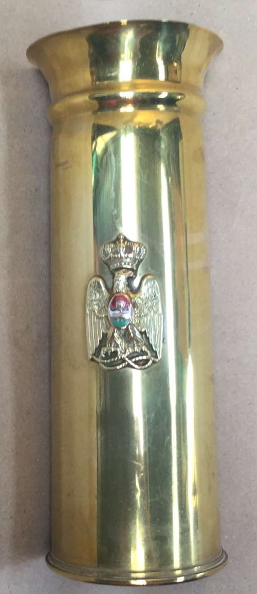 1940 18pdr shell with applied Italian badge....285mm height