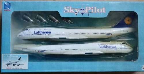 Lufthansa Boeing 747-400 Sky Pilot kit... unopened so assumption as new