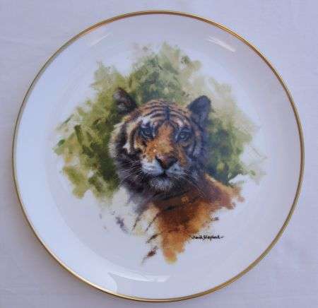 DAVID SHEPHERD WEDGWOOD WALL PLATE - TIGER - POSTAGE R45