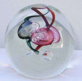 SIGNED DAVID READE PAPERWEIGHT - 793 GRAMS