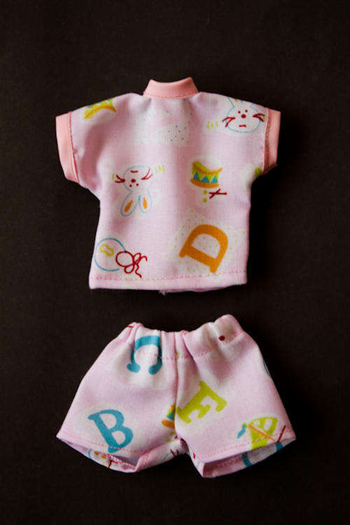 Shirt and shorts for your Marmoset Monkey