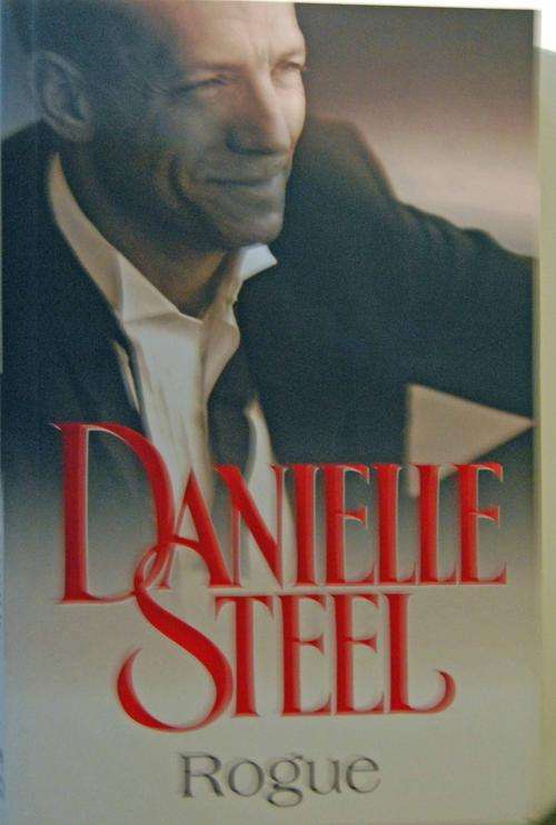 Rogue  - Danielle Steel