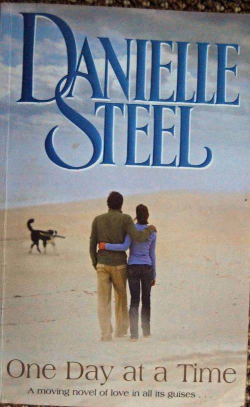 One Day at a time - Danielle Steel