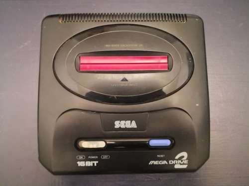 Sega 16bit Mega Drive 2 (ORIGINAL Retro Gaming Console)