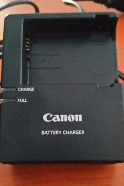 LP-E8 Battery for Canon EOS 550D / 600D / 650D / 700D + Battery Charger