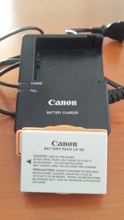 LP-E8 Battery for Canon EOS 550D / 600D / 650D / 700D + Battery Charger