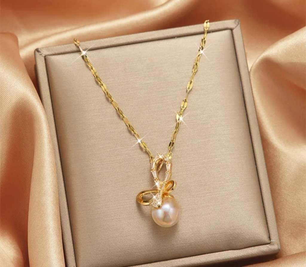 `R999` Bargain 18K Gold Plated Necklace