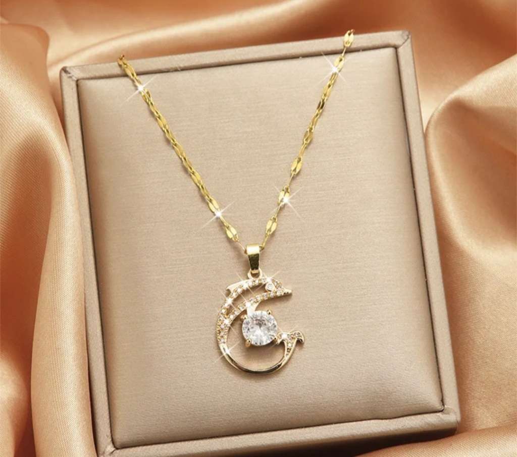 `R999` Bargain 18K Gold Plated Dolphin Necklace