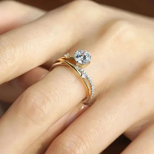 `R7500` Unique Ring with 1ct Moissanite with Certificate of Authenticity