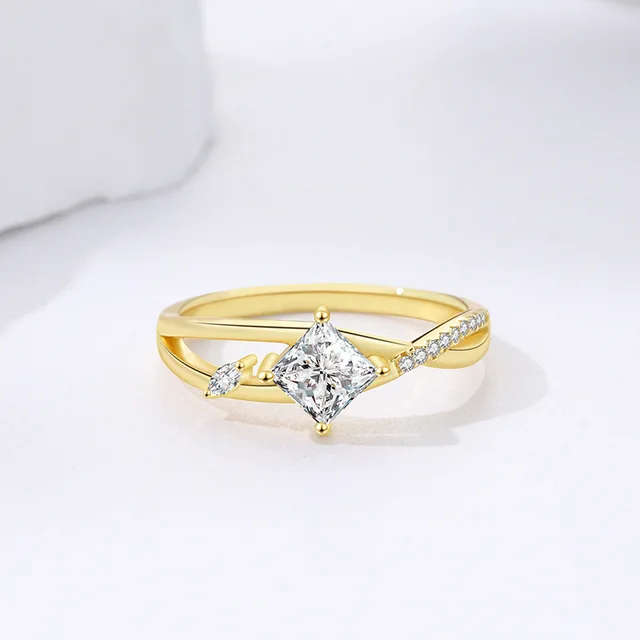 R8000!!!! Engagement Ring With `GRA` certificate of Authenticity