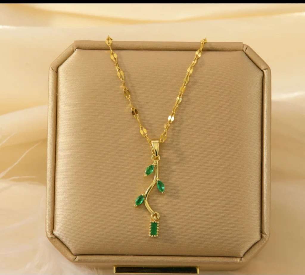 `R999` Bargain 18K Gold Plated Necklace