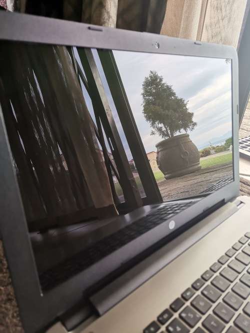 HP NOTEBOOK IN GREAT CONDITION