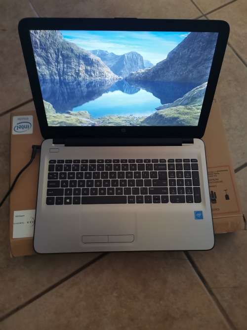 HP NOTEBOOK IN GREAT CONDITION