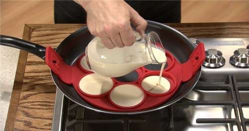 Flipping Fantastic Crumpet and Egg maker Kitchen Tool