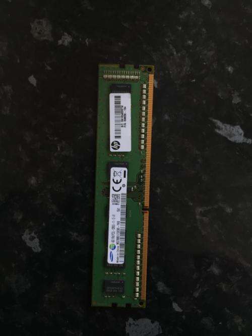 SAMSUNG DDR3 4GB 1Rx8 PC3L-12800U-11-13-A1 DESKTOP RAM