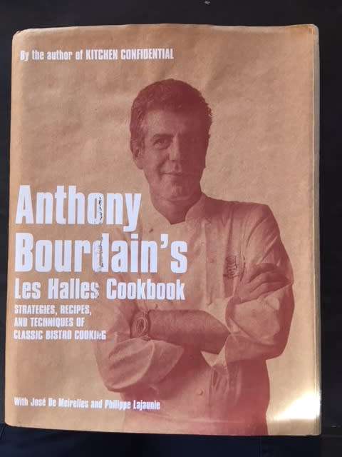 Anthony Bourdain's Les Halles Cookbook (Hardcover)
