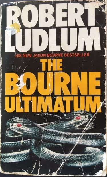 The Bourne Ultimatum (Jason Bourne #3)  - Robert Ludlum (Paperback)