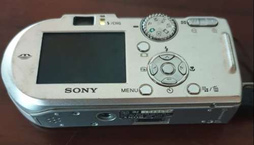 Sony Cybershot DSCP100 5.1MP Digital Camera with 3x Optical Zoom