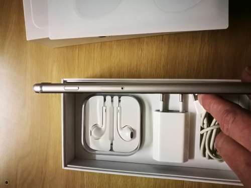 Apple iPhone 6 Plus (16GB, Silver)