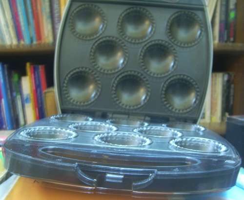 Salton Cupcake Maker