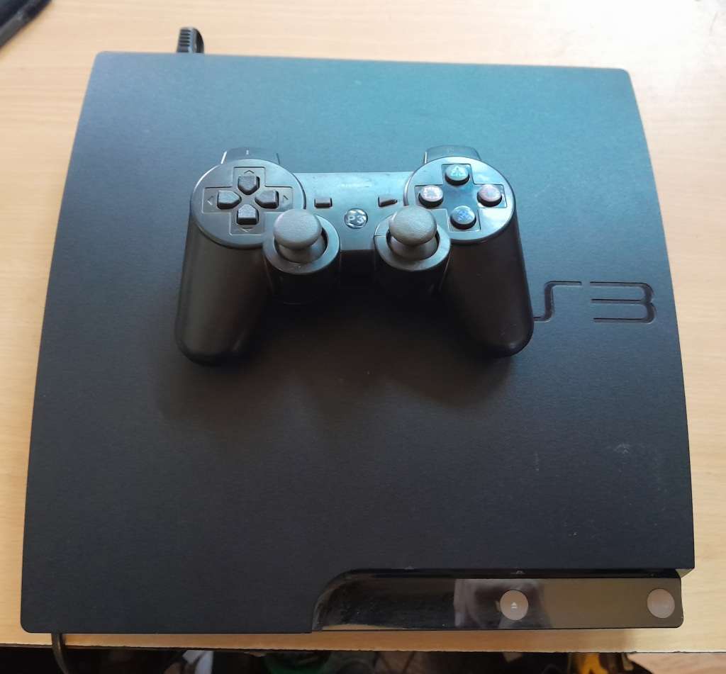 Sony PS3 Console with 1 Rippa Remote
