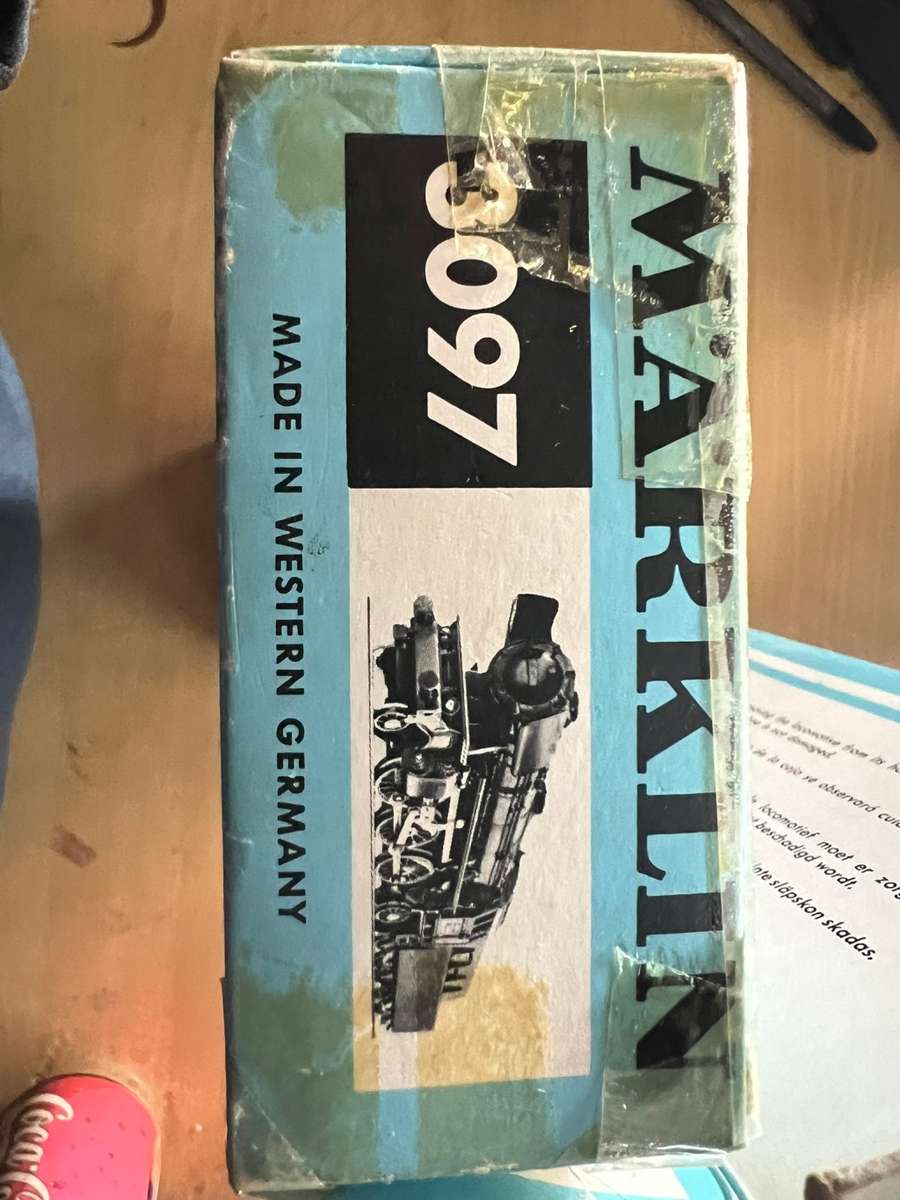 MARKLIN - STEAM LOCOMOTIVE-3907