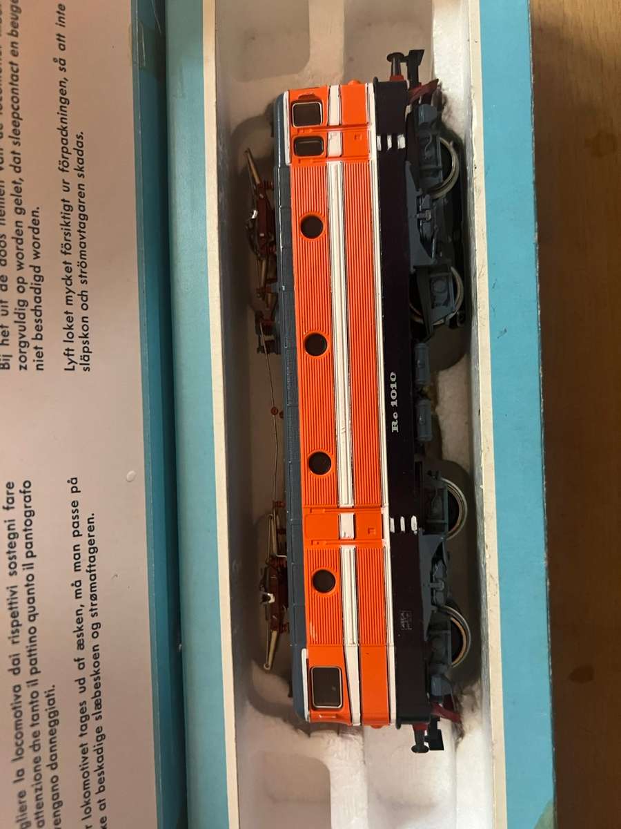 Marklin 3043 electric locomotive