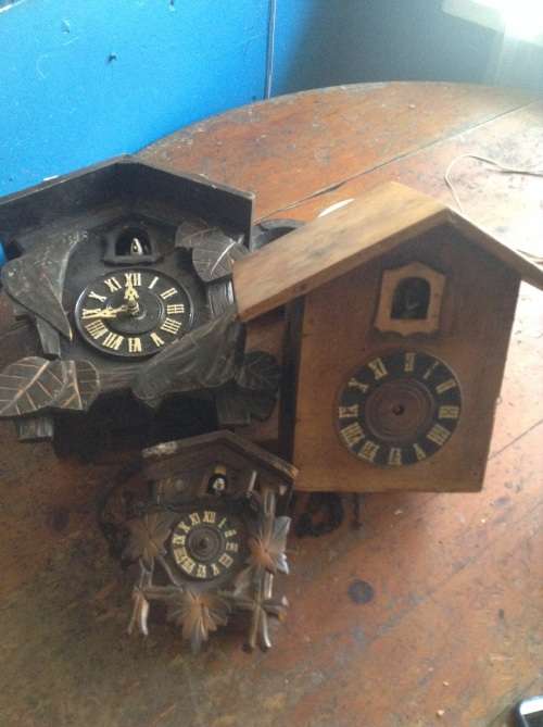 3 cuckoo clocks