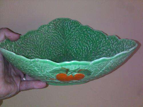 CROWN DEVON LEAVE DISH