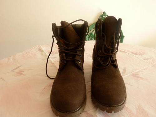 Ladies Timberland boots size 6